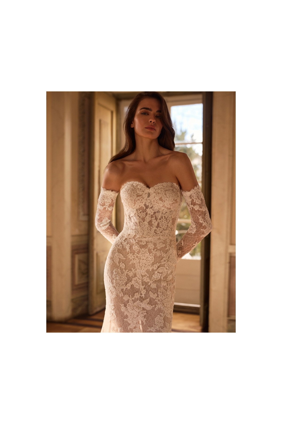 abito da sposa avorio in pizzo francese alessandra di alberto palatchi