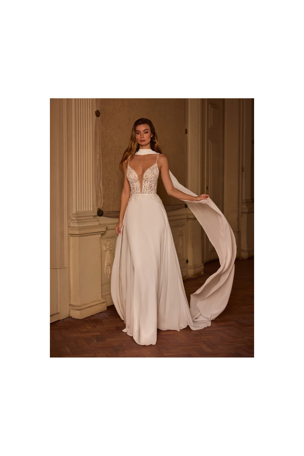 abito da sposa avorio in pizzo francese alessandra di alberto palatchi