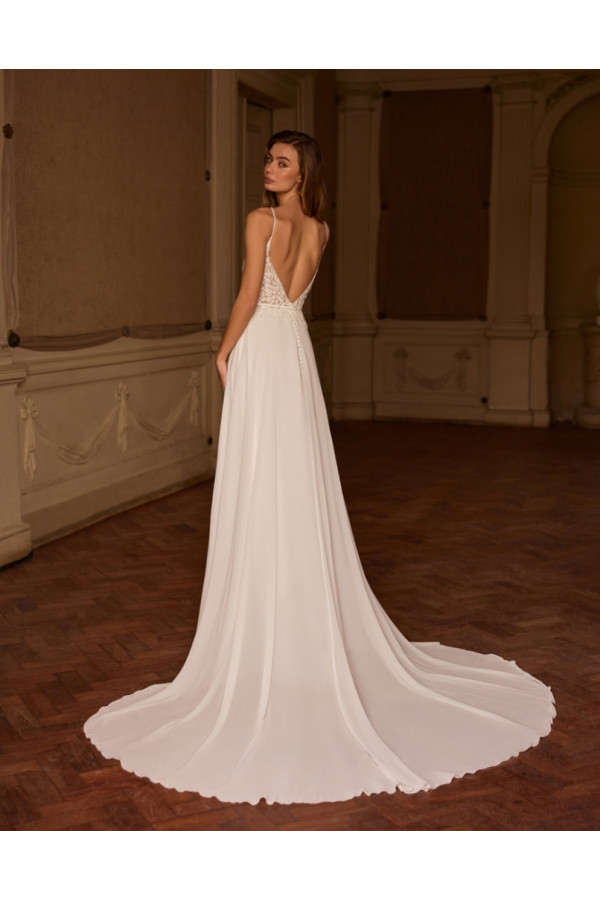 abito da sposa avorio in pizzo francese alessandra di alberto palatchi