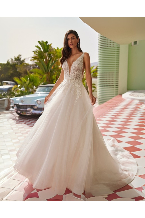 Abito da sposa avorio ampio in tulle Luna Novias