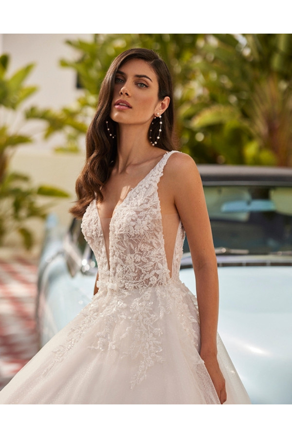 Abito da sposa avorio ampio in tulle Luna Novias
