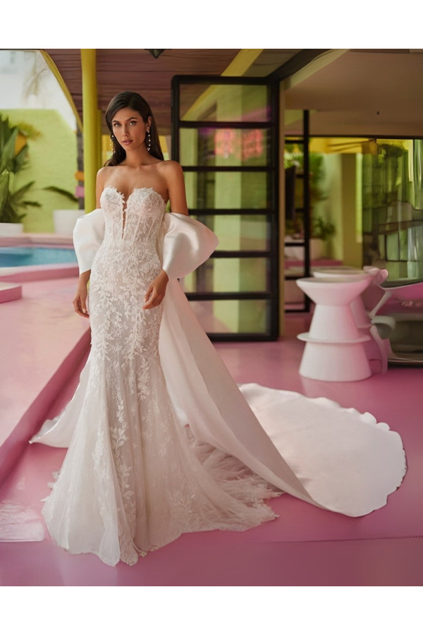 Abito da sposa a sirena avorio in pizzo di Luna Novias