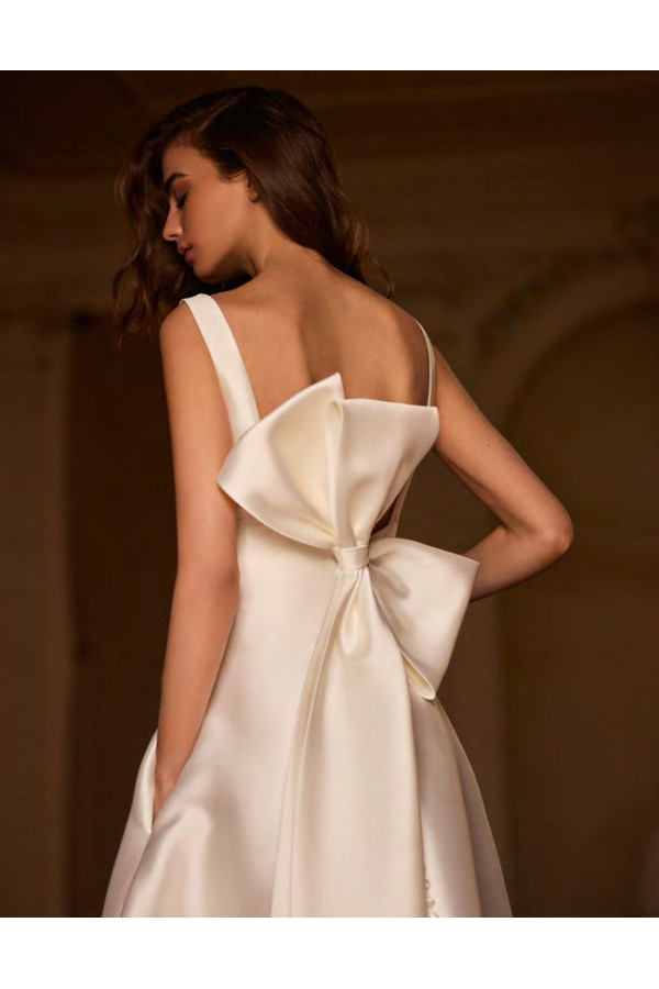 Abito da sposa Neda, off white, scivolato, chiffon Alberto Palatachi