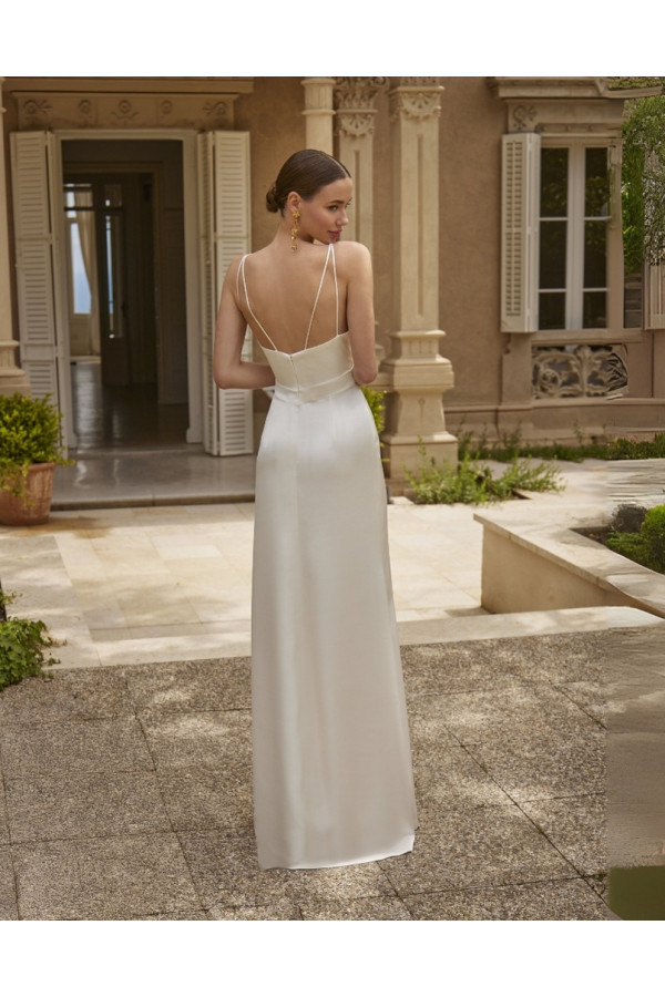 Helen abito da sposa avorio di satine e pizzo a sirena di Novia D'art