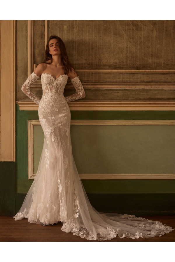 Abito da sposa Maira, avorio, in tulle ricamato di Alberto Palatchi