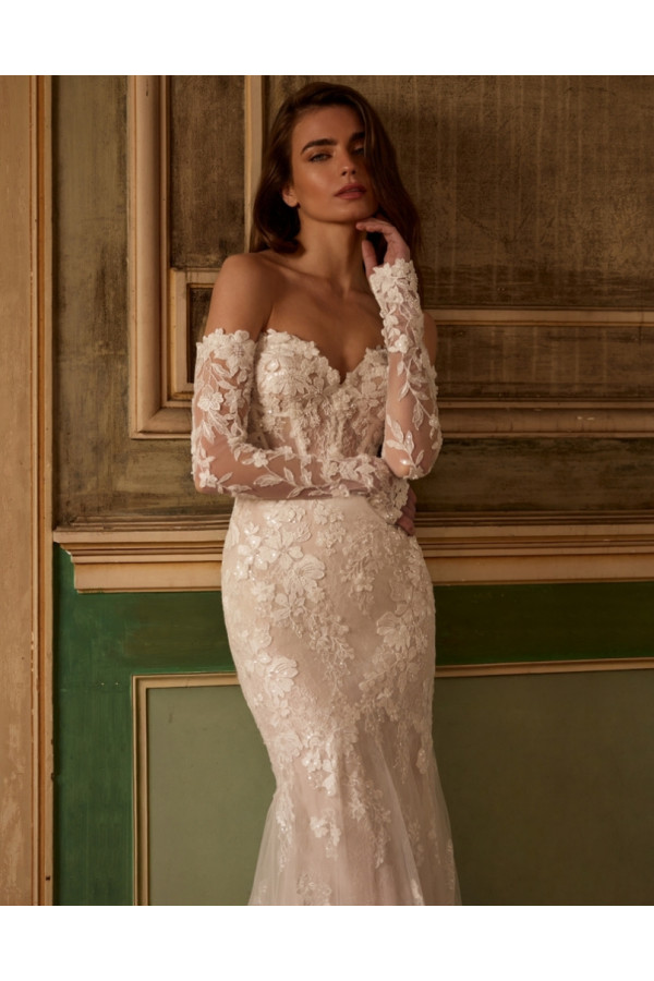 Abito da sposa Maira, avorio, in tulle ricamato di Alberto Palatchi