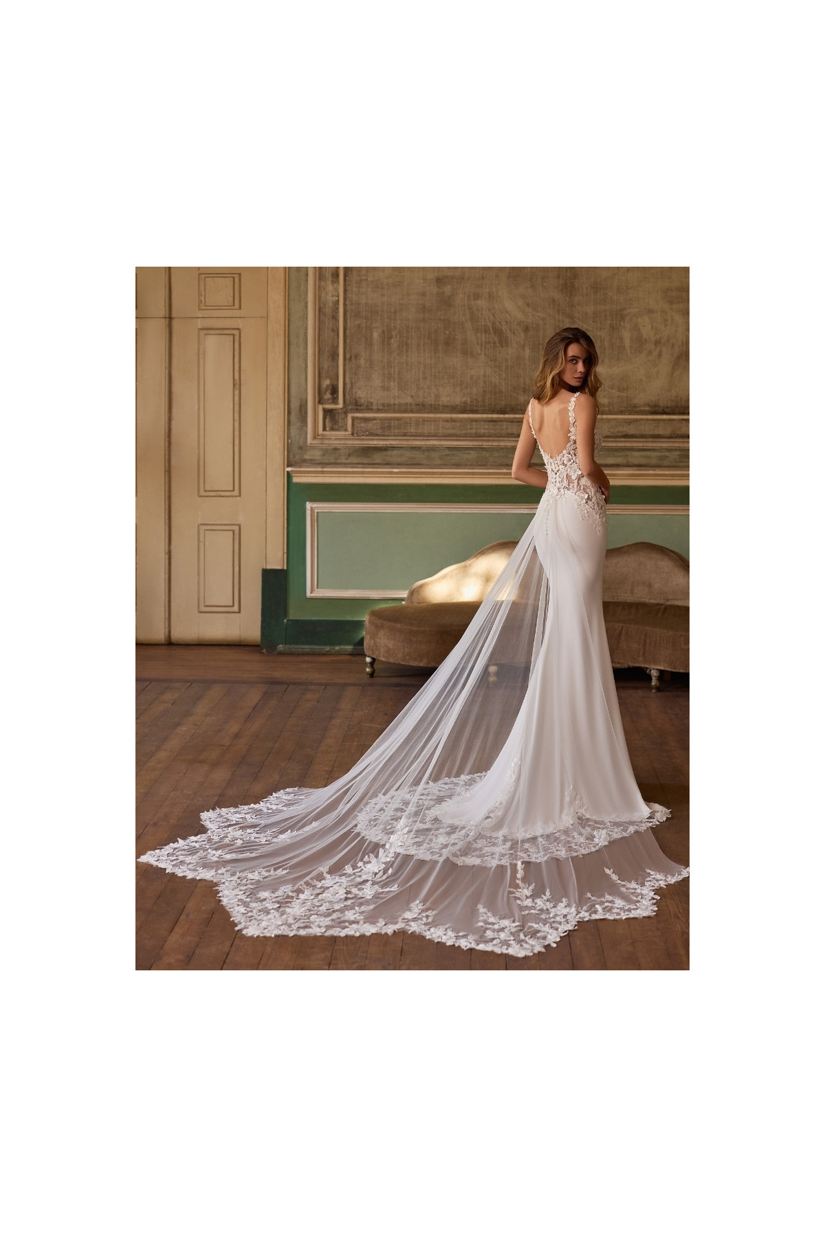 amatea abito da sposa vaporoso avorio in mikado alberto palatchi