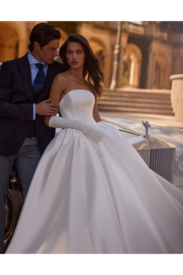 antea abito da sposa avorio in pizzo scivolato e sexy alberto palatchi