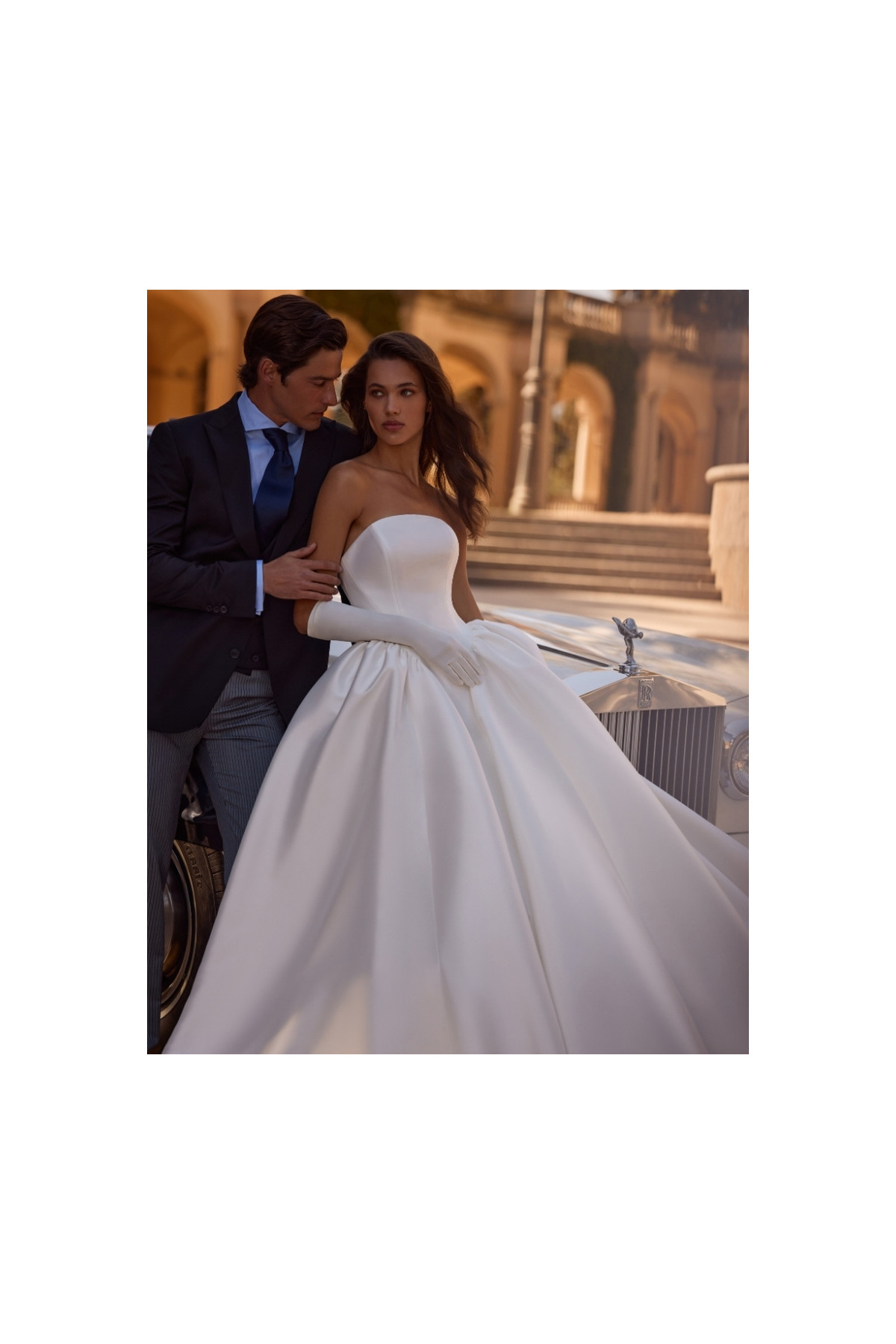 antea abito da sposa avorio in pizzo scivolato e sexy alberto palatchi