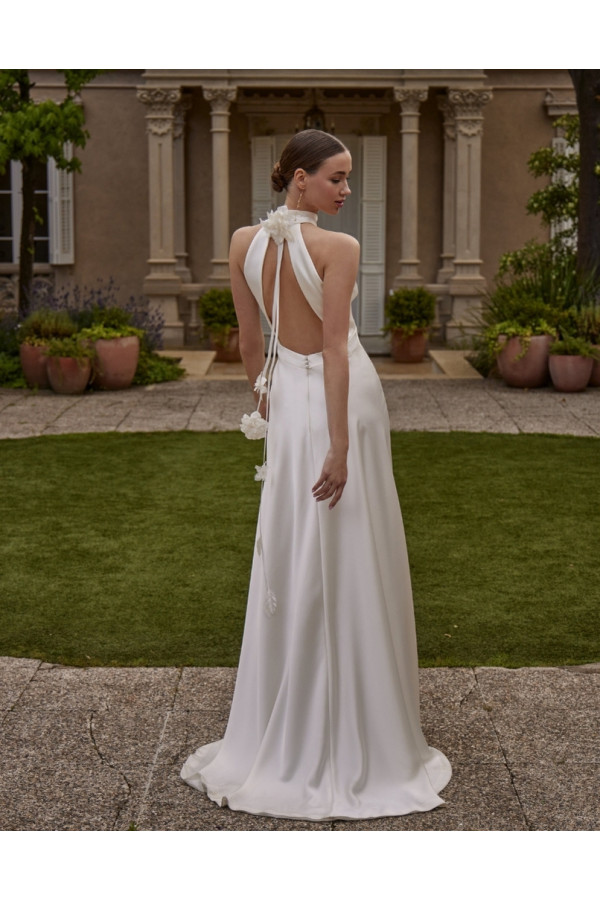 Milano abito da sposa morbido di colore avorio di Novia D'art