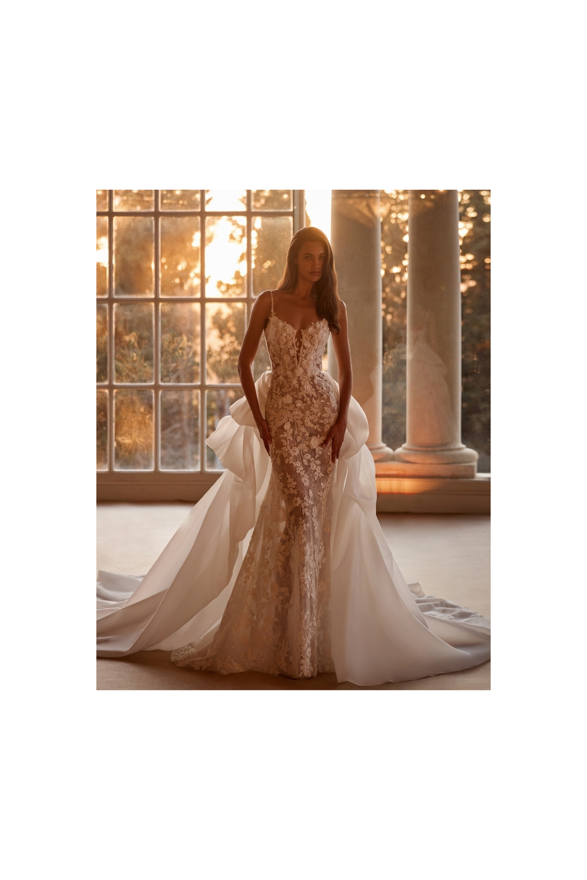 Gaia Abito da sposa a sirena avorio in crep di Alberto Palatchi