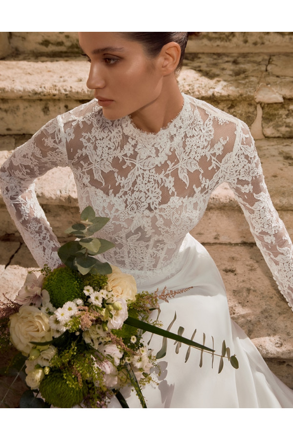 Abito da sposa avorio chiaro in chiffone e pizzo scivolato di alberto