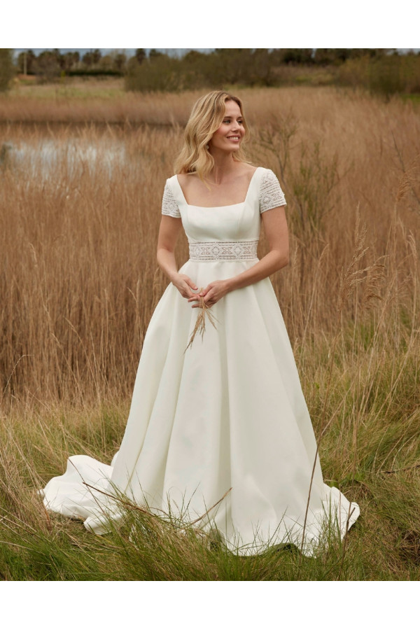 Orotava abito da sposa ampio avorio di douchesse di Fara Sposa