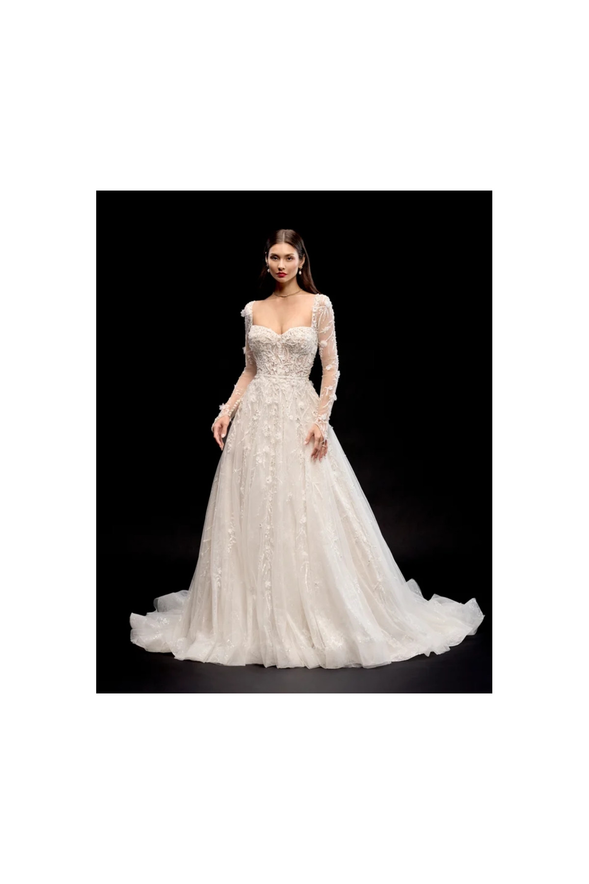 Abito da sposa avorio in pizzo ampio con spacco di Justin Alexander
