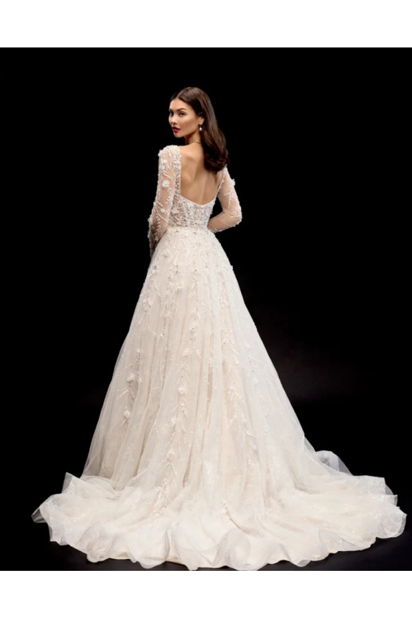 Abito da sposa avorio in pizzo ampio con spacco di Justin Alexander