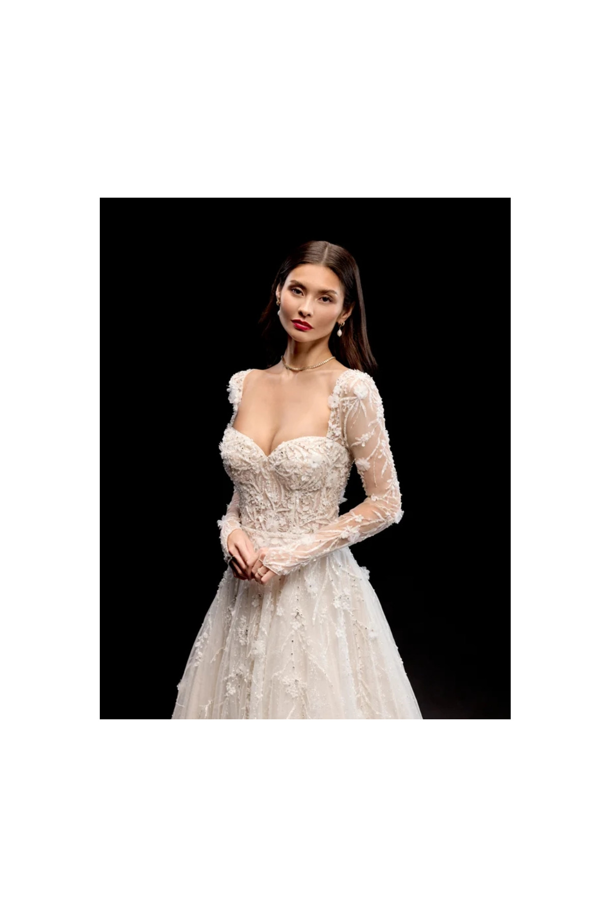 Abito da sposa avorio in pizzo ampio con spacco di Justin Alexander
