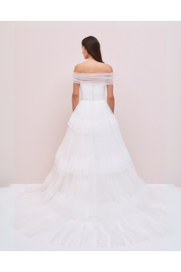 Abito da sposa avorio in tulle a balze ampio di Jenny Pachkam
