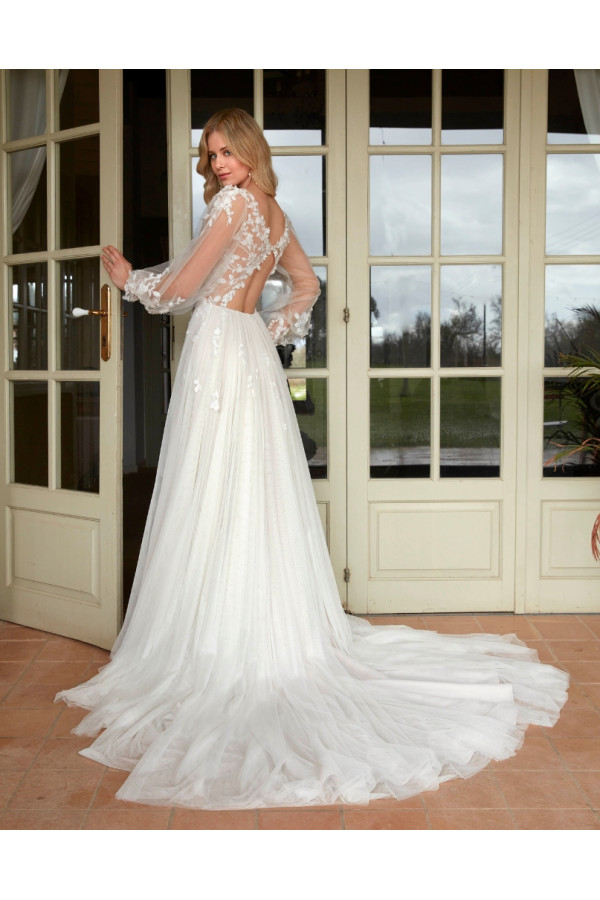Nenufar abito da sposa avorio in chiffon morbido di Fara Sposa