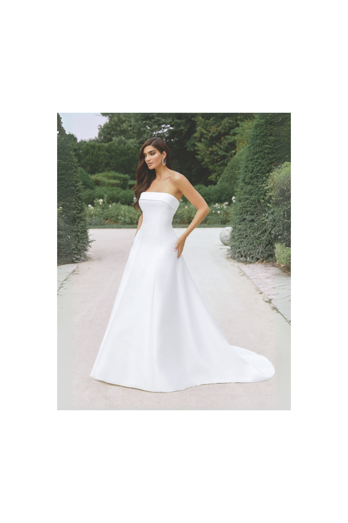 abito da sposa avorio a sirena in pizzo e organza di alberto palatchi