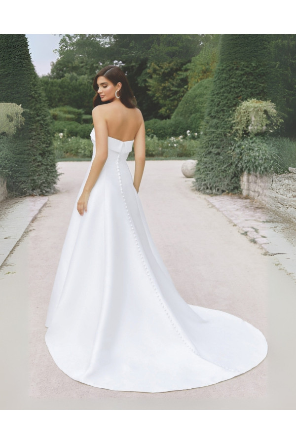abito da sposa avorio a sirena in pizzo e organza di alberto palatchi