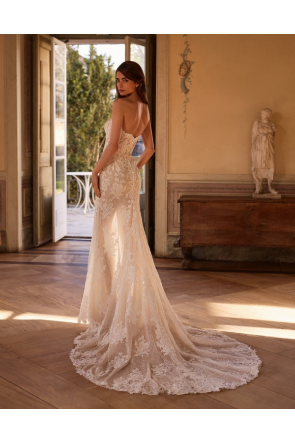 Abito da sposa Nieves, off white, sirena, in pizzo Alberto Palatachi
