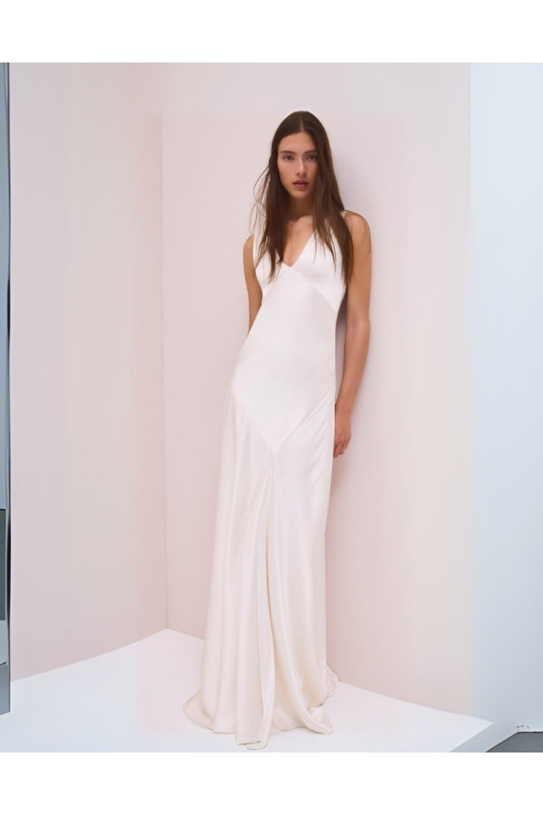 Abito da sposa avorio in satin morbido di Jenny Pachkam