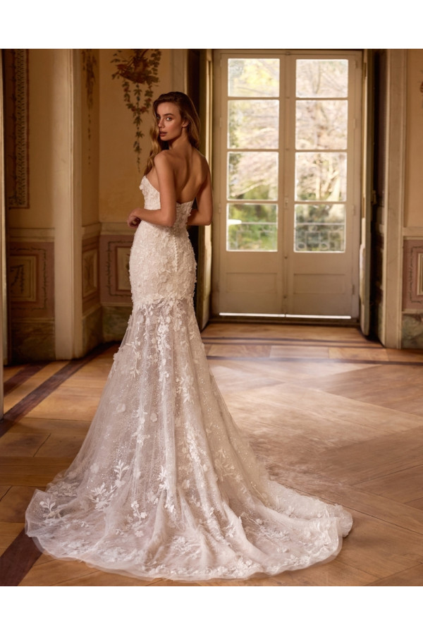 Abito da sposa Poppy, off white, a sirena, pizzo di Alberto Palatachi