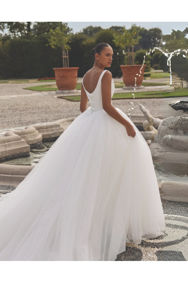 Kingston Abito da sposa avorio ampio in tulle di Justin Alexander
