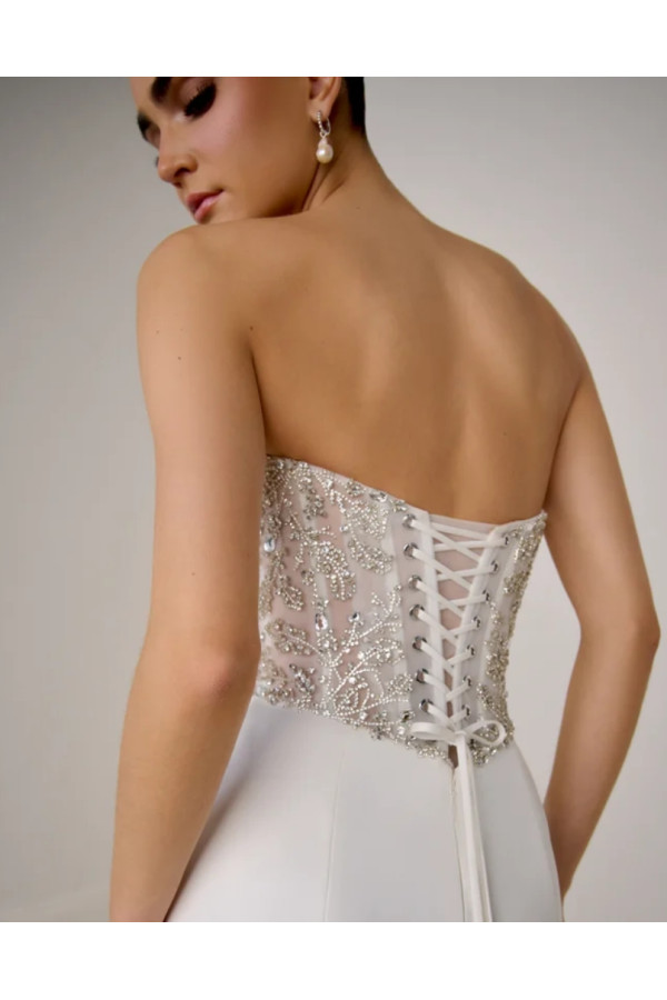 Abito da sposa avorio chiaro a sirena ricamato di Justin Alexander