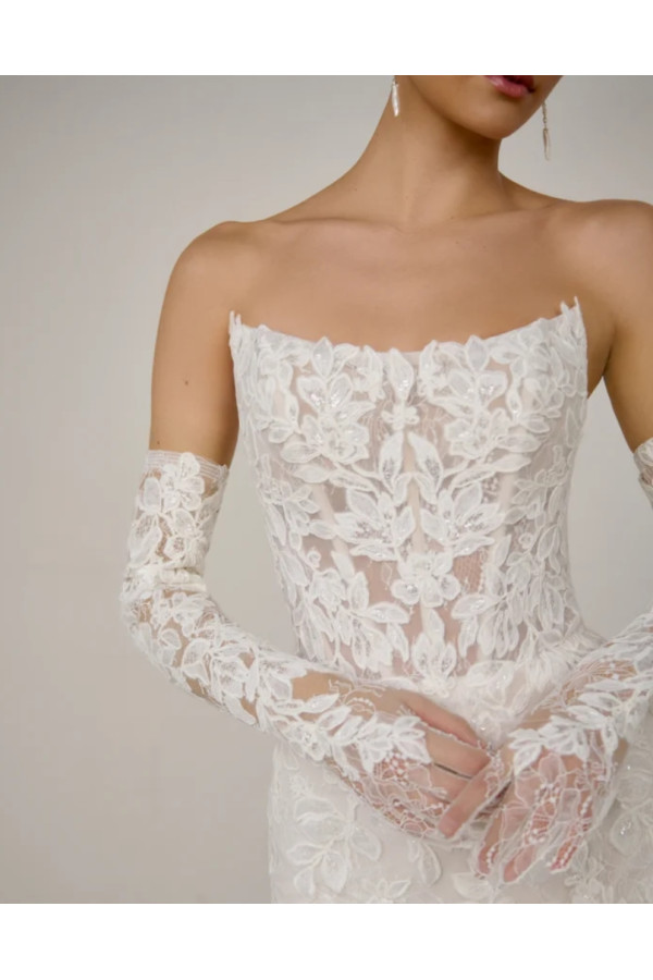 Abito da sposa Aureline a sirena di pizzo di justin Alexander