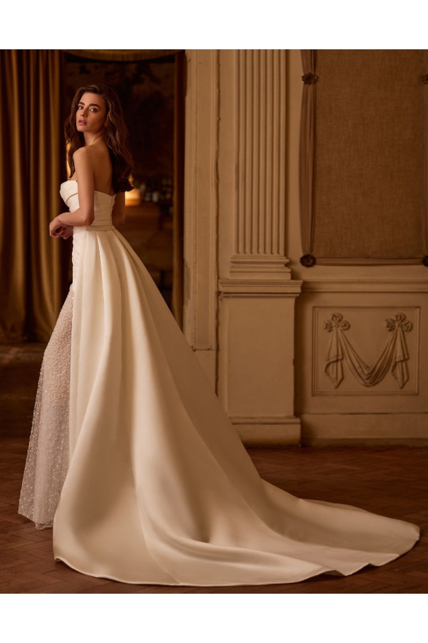 abito da sposa avorio a sirena in pizzo e organza di alberto palatchi