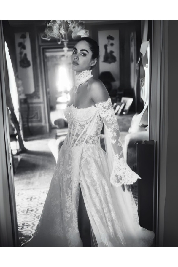 Abito da sposa avorio in pizzo ampio Alessandro Couture