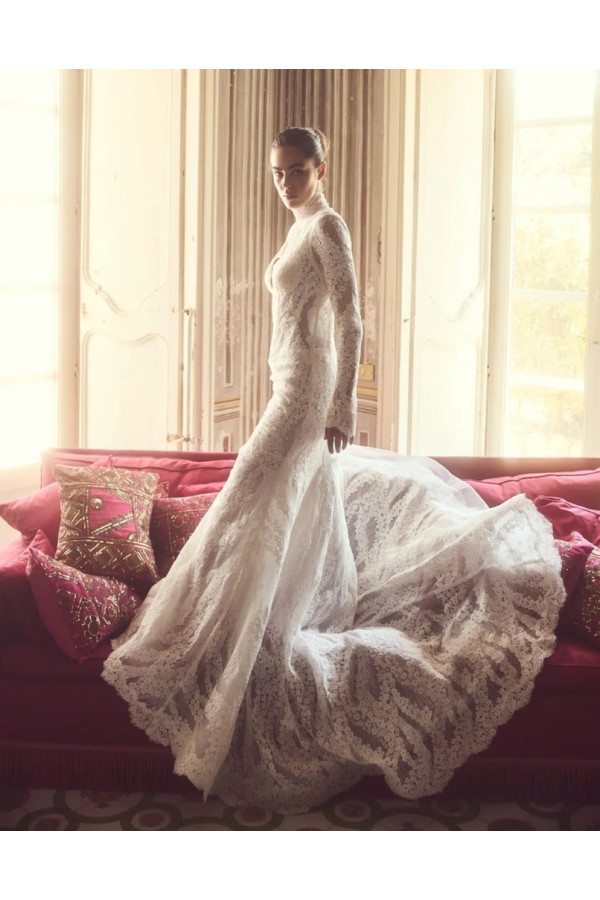 Abito da sposa avorio in pizzo a sirena Alessandro Couture