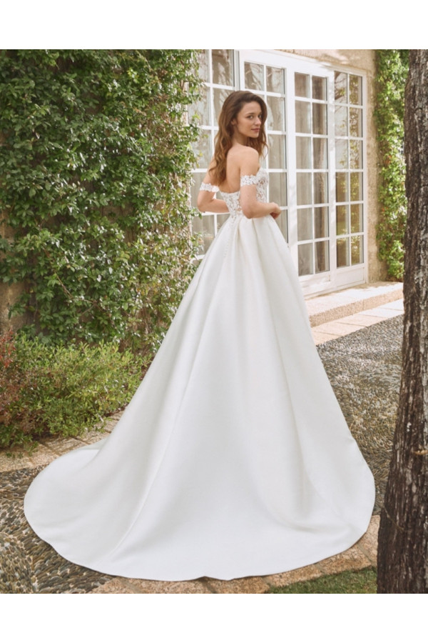 Abito da sposa Ayanna, avorio, mikado, con spacco, Alberto Palatchi