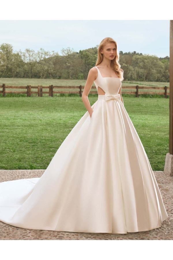 Abito da sposa, avorio, ampio, mikado, Alberto Palatachi