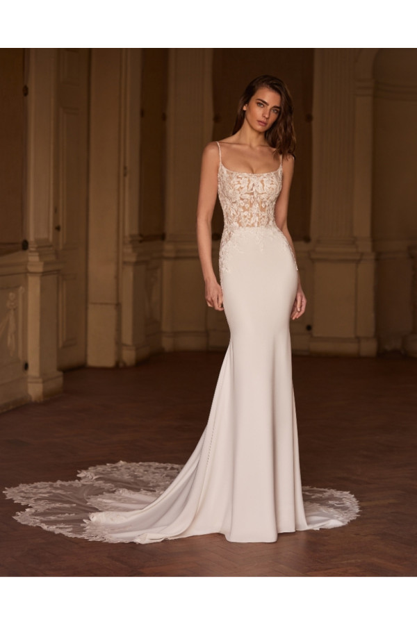 dovima abito da sposa avorio in douchesse ampio di alberto palatchi