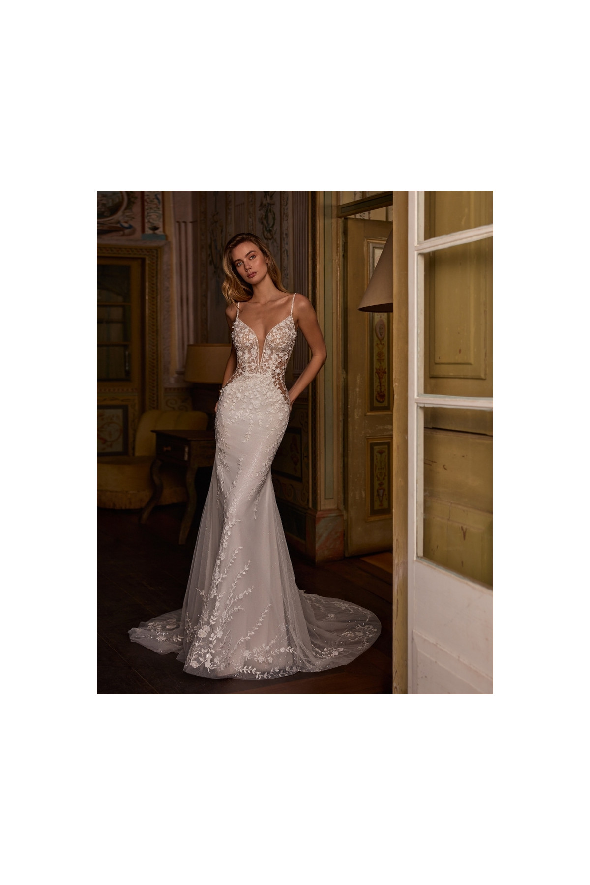 Abito da sposa Toni, avorio, pizzo, scivolato di Alberto Palatachi