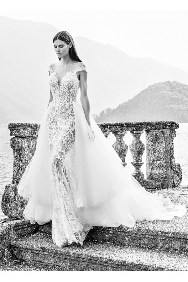 ALESSANDRO COUTURE