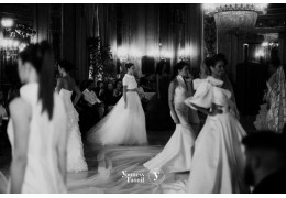 Grande successo al Teatro Petruzzelli di Bari per la presentazione della collezione 2023 degli abiti da sposa Errico Maria